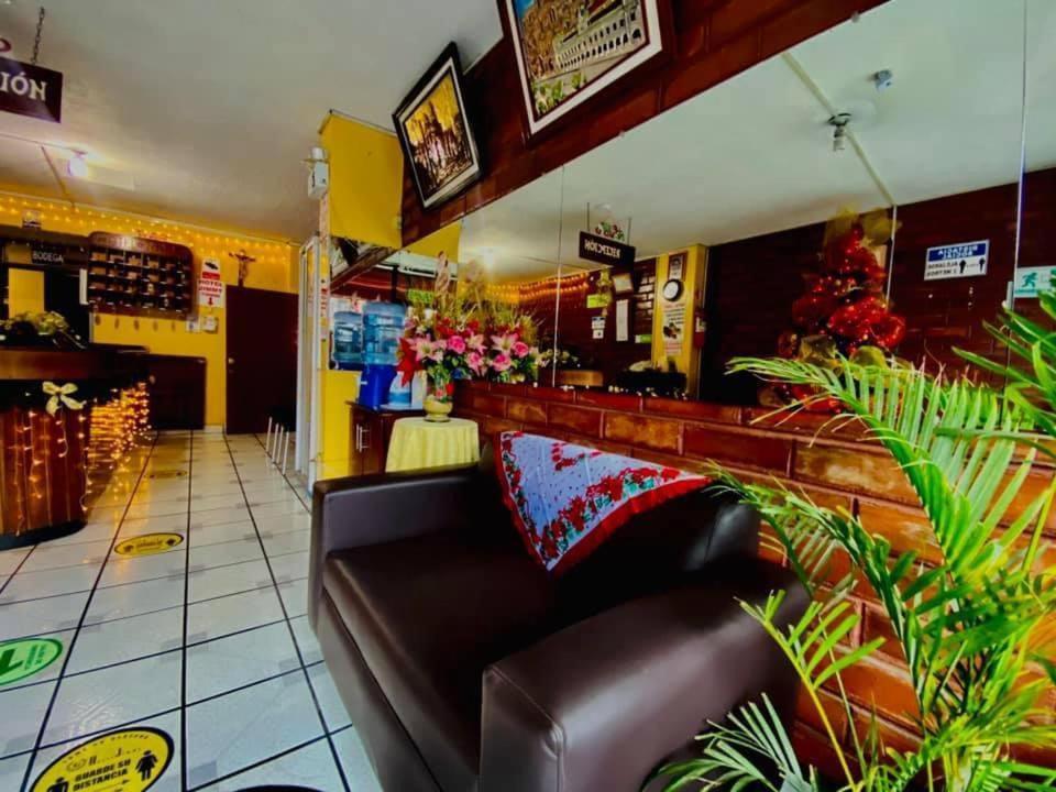 Hotel Jimmy Latacunga Латакунга Экстерьер фото